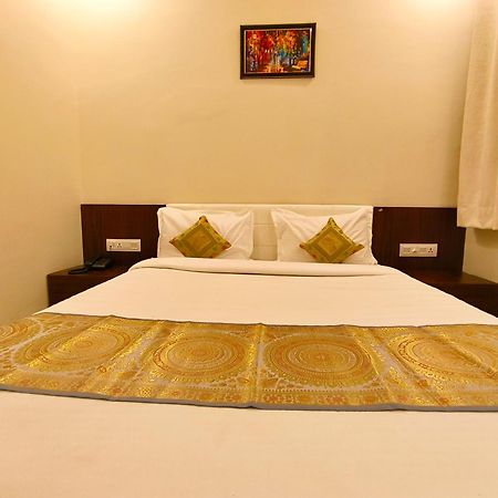 Hotel Veer Palace Near Udaipole 烏代浦 外观 照片