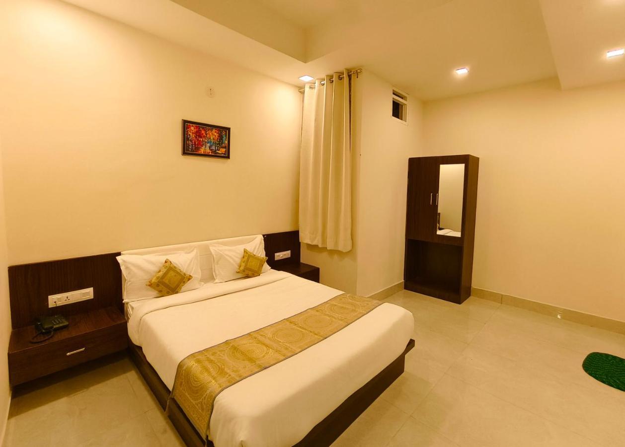 Hotel Veer Palace Near Udaipole 烏代浦 外观 照片